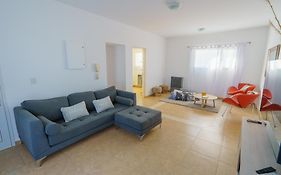 Linea Recta Sur- Huemul, departamento amplio, de 3 dormitorios a pasos del mar